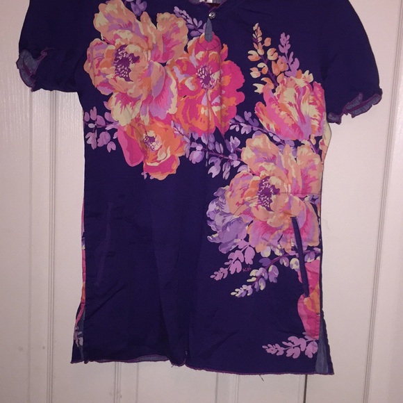 Koi by Kathy Peterson 2 pack of scrub tops medium - Picture 4 of 6